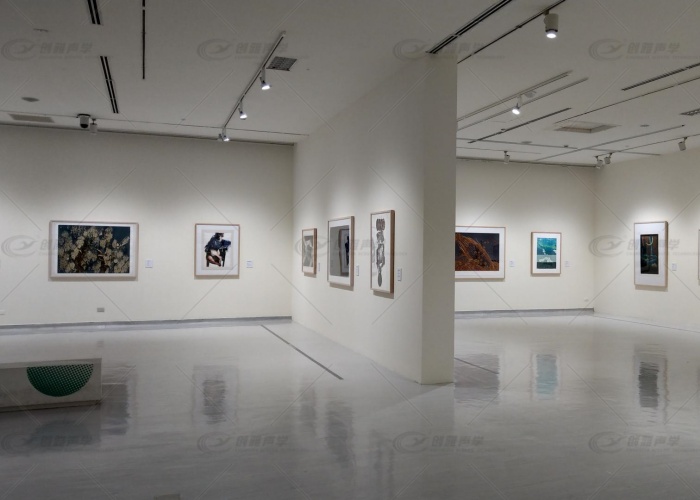 現(xiàn)代美術展覽館的吸聲背景墻
